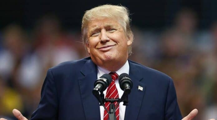 Acuerdo o “el 35%”, amenaza Trump a Canadá