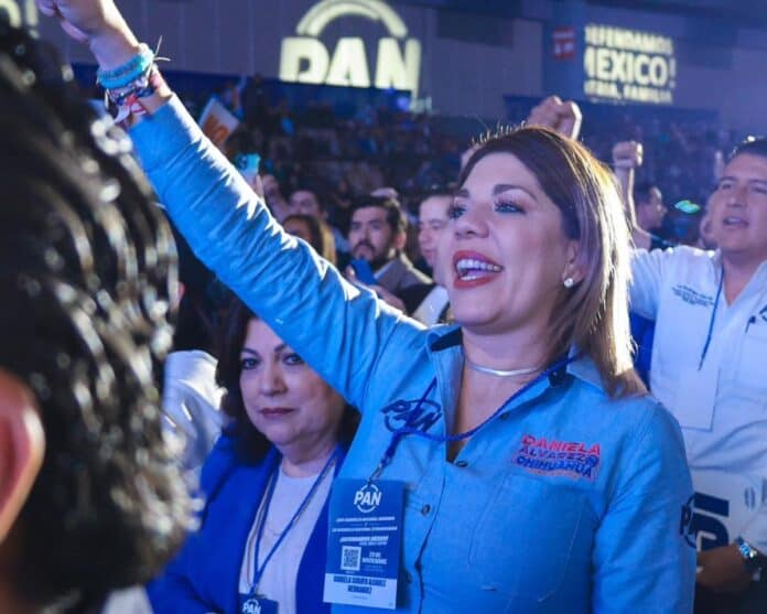 daniela apertura total