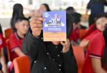 Impulsa Marco Bonilla el aprendizaje e identidad cultural de la ciudad a niñez con el pasaporte turístico
