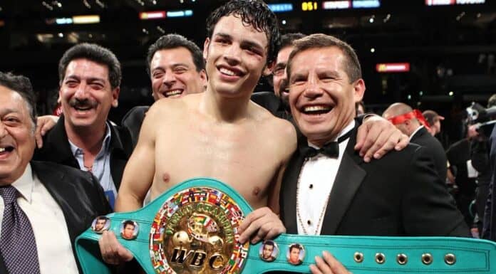 Julio César Chávez se muestra decepcionado ante la derrota de su hijo contra Jake Paul