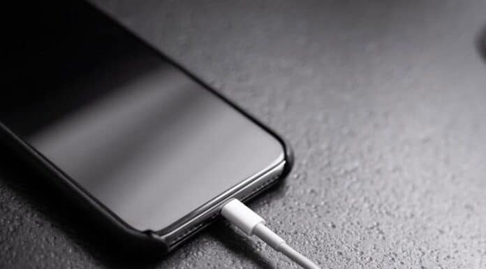 Advierte Apple error al cargar iPhone; podrías arruinar la batería