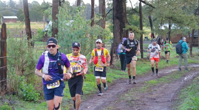 Se coronan corredores Rarámuri en los 63K del Ultra Maratón de los Cañones 2025