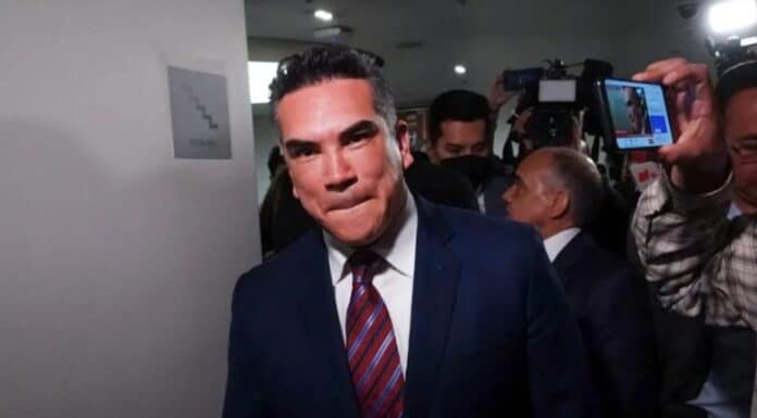 Va Fiscalía de Campeche por desafuero a Alito; acusa desvío millonario