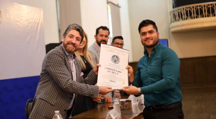 Reciben distintivos de Calidad Turística 34 empresas de la ciudad de Chihuahua