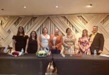 Acompaña Elizabeth Guzmán a graduados de la Primaria México Lealtad 2321