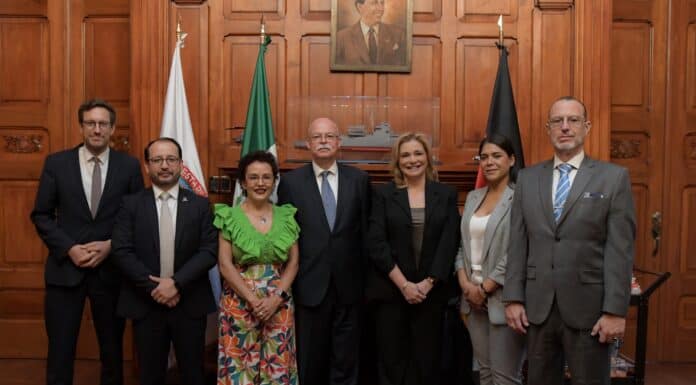 Maru recibe a Clemens Von Goetze, embajador de Alemania en México