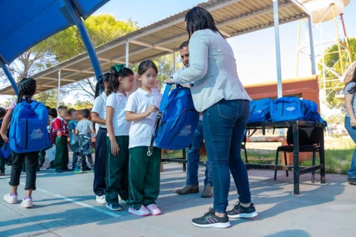 escuelas beneficiadas mochilas