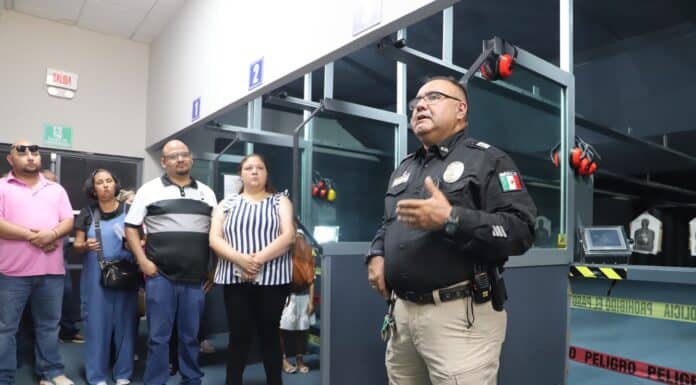 Conocen familiares de cadetes de policías municipales las instalaciones del ISSCUU