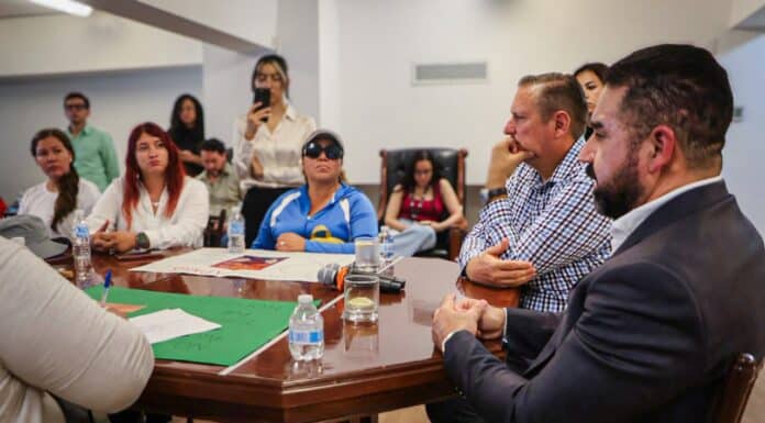 Diputados Olson y Sánchez se reúnen con familiares de Jasiel Giovanny