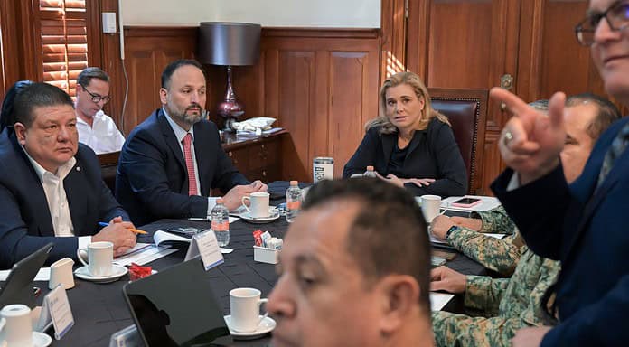 Maru refuerza coordinación con autoridades federales para garantizar la paz