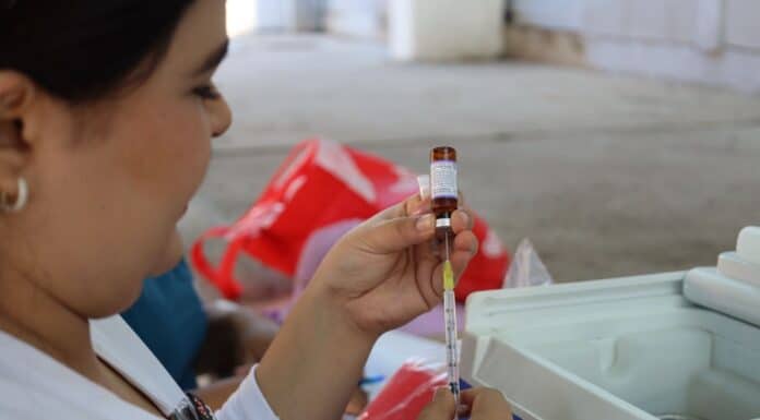 Vacunan contra el sarampión a más de 42 mil en una semana