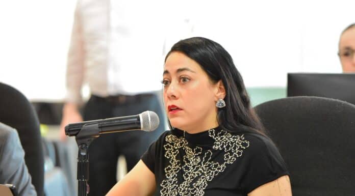 Alerta América Aguilar por Fracking en Pemex