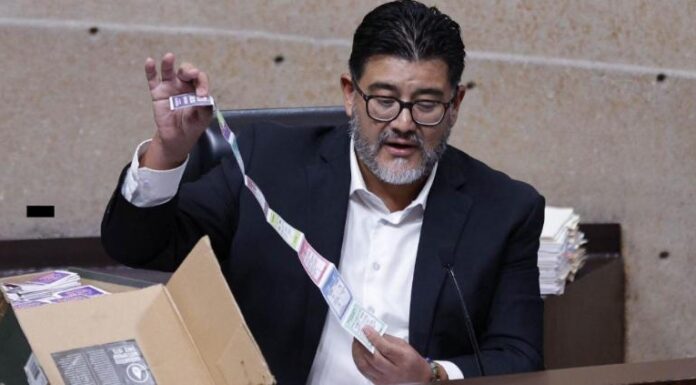 Aprueban magistrados 4T elección de ministros pese a acordeones