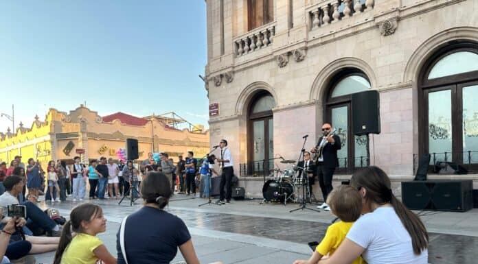 Fusionan exposición Mafalda 614 y la música de The Beatles en Centro de Desarrollo Cultural