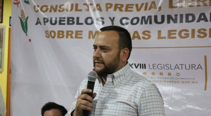 Recorre diputado el estado para consultar a población indígena sobre leyes