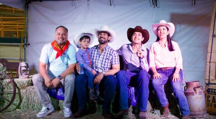 Jóvenes disfrutaron de la Noche Vaquera por inicio del Festival “Jóvenes Juntos” del Municipio