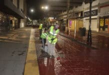 Aplica Gobierno Municipal pintura en calle Libertad