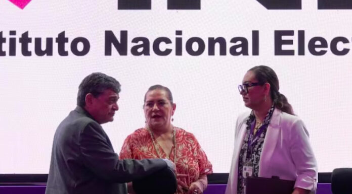 Políticos, intelectuales y periodistas piden reforma electoral incluyente