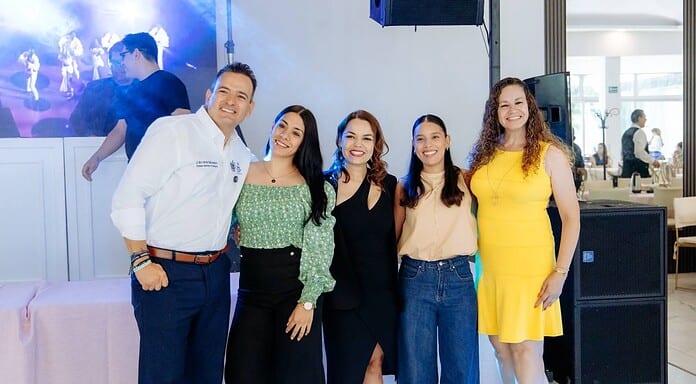 Reconoce Bonilla a las secretarias que laboran en el Municipio