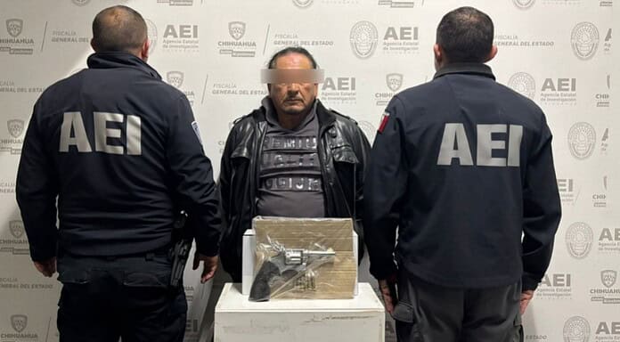 Detiene AEI a masculino por amenazas con arma de fuego en la colonia República