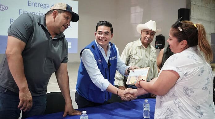 Entrega Estado más de 550 mil pesos en apoyos a emprendedores de Camargo