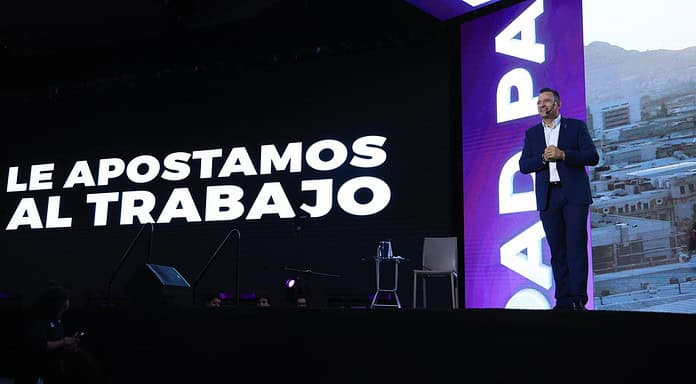 Realizan homenaje póstumo a Francisco Alonso Letayf durante el Cuarto Informe de Gobierno