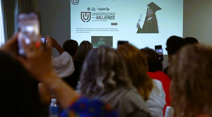 Presenta Municipio programa de “Universidad de las Mujeres” a líderes de colonias