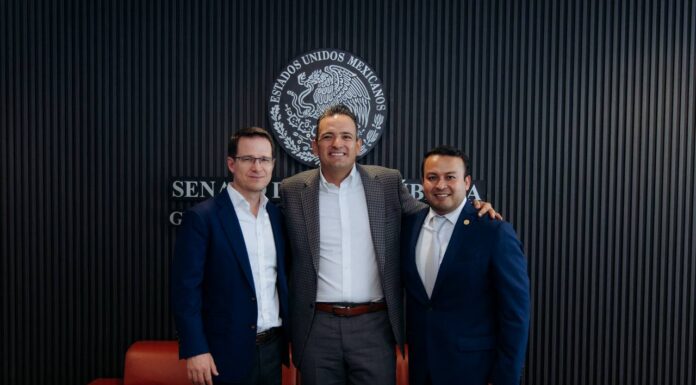 Se reúne Alcalde con legisladores en Ciudad de México