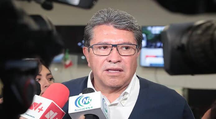 Reforma de jornada laboral de 40 horas no está en agenda: Monreal