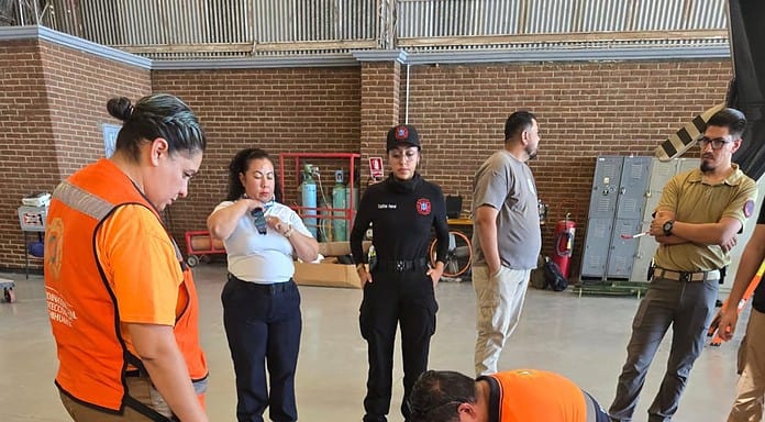 Capacitan a paramédicos y médicos del estado en operaciones aeromédicas