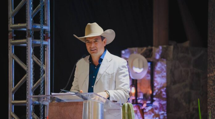 Refrenda alcalde Bonilla compromiso con ganaderos en Expogan 2025