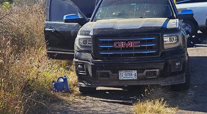 Localizan cuatro ejecutados en la carretera Parral- Guadalupe y Calvo