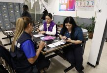 Entrega Municipio más de 400 tarjetas “Juntas Podemos Ahorrar” a colaboradoras de centro comercial