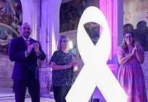Se ilumina de rosa el Palacio de Gobierno en conmemoración por el Día Internacional contra el Cáncer de Mama