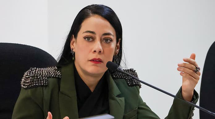 Pide América Aguilar proteger menores de violencia digital