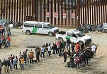 Revisará Corte de EU si es válido pedir asilo desde México