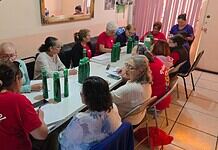 Imparte Municipio curso sobre herbolaria a adultos mayores del Club del Abuelo “Primaveral”