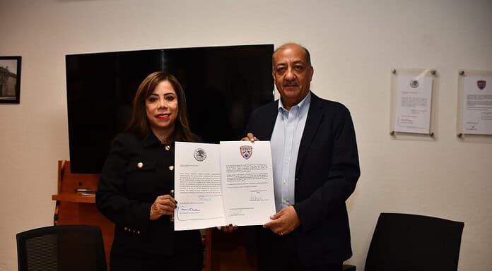 Designa Gobernadora a Anna Elizabeth Chávez como rectora de la UT de Parral