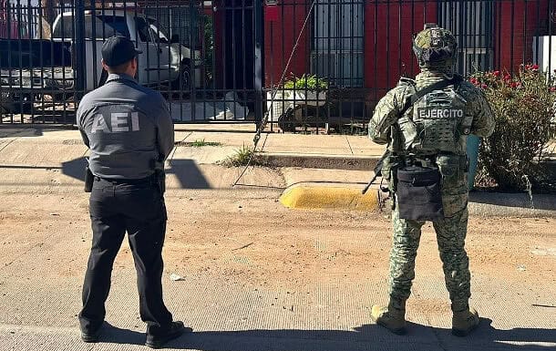 Asegura FGE Occidente en cateo llaves y placas de vehículos robados
