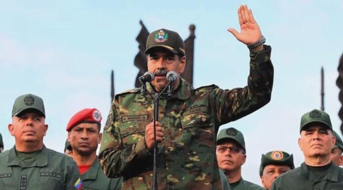 Pide Maduro ayuda a Rusia y China ante presión militar de EU