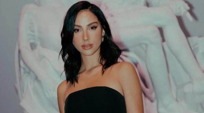 María Chacón anuncia su compromiso con Christopher Den Uijil