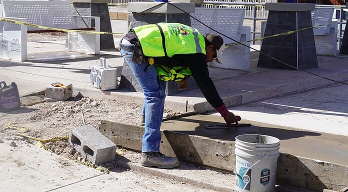 Avanza Municipio rehabilitación de parque en la Mármol con áreas renovadas y nueva área de juegos