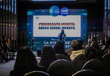 Lleva DIF Municipal conferencia a padres de familia para enfrentar los riesgos digitales en la niñez