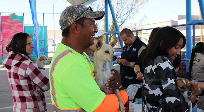 Acerca Municipio servicios gratuitos para animales de compañía a familias de Riberas de Sacramento