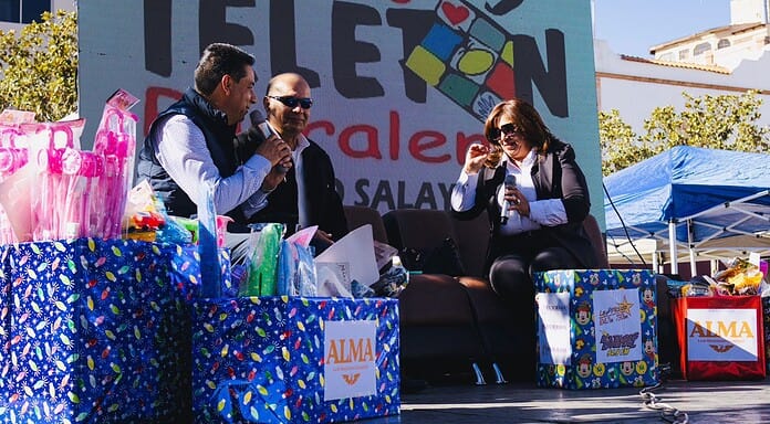 Diputada Alma Portillo participa en el Radioteletón Parralense 2025