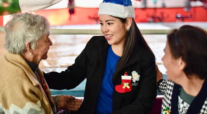 Nancy “La China” Frías lleva posadas a cinco colonias de la capital