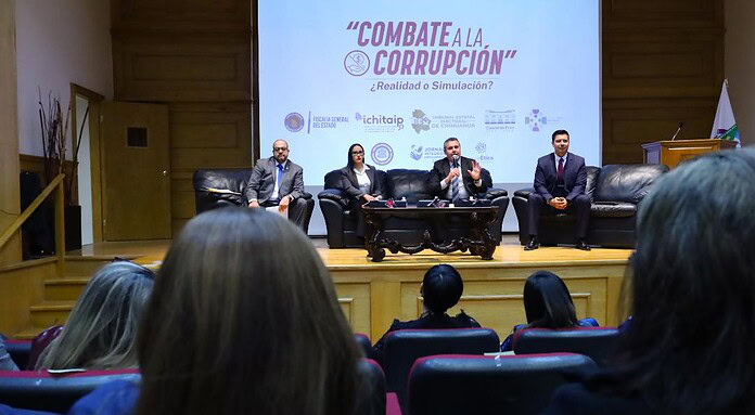 Participa Comisionado Presidente del ICHITAIP en conversatorio Combate a la Corrupción