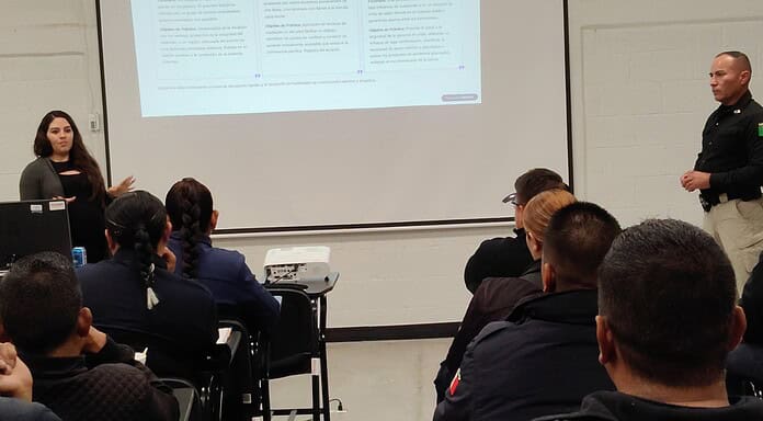 Comparte DSPM modelo de “Policía de Proximidad” a agentes de Aquiles Serdán