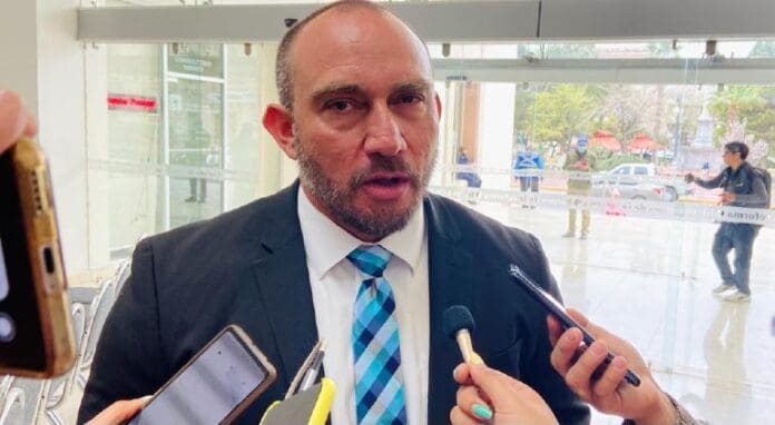 gilberto baeza lamenta