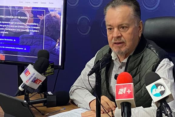 Mario Vázquez pone a disposición amparos contra la Ley de Aguas